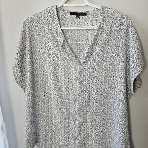 Harve Benard Women's Black and White Blouse